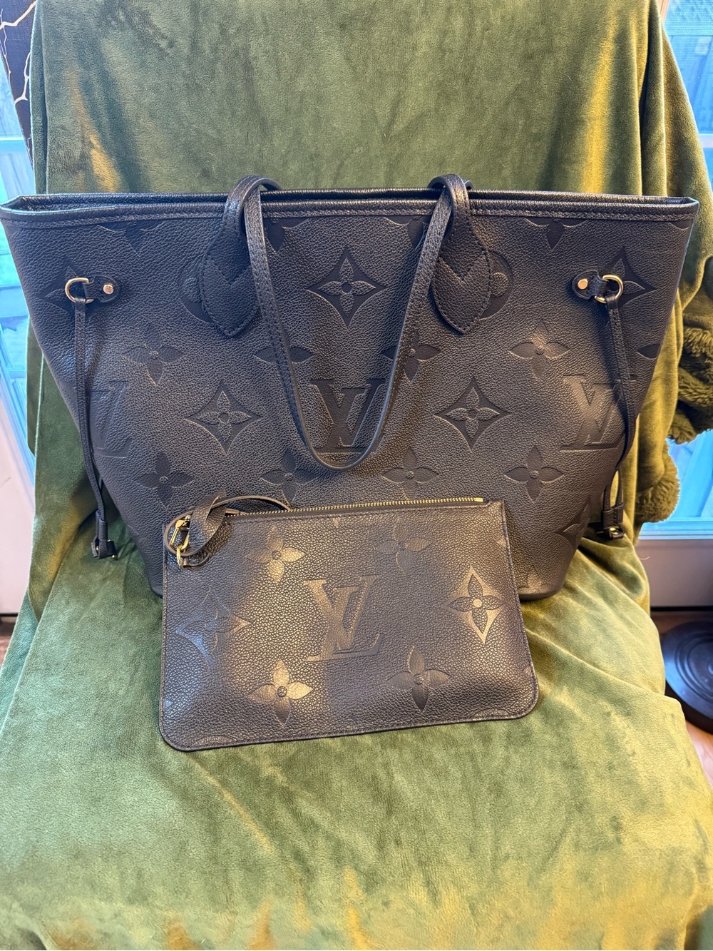 Louis Vuitton Neverfull MM Black Leather Monogram